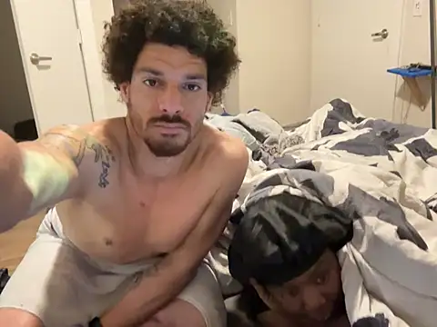 Snapshot of Clearlytothepoint420 chatting on February 7, 8:33 am Clearlytothepoint420 online show from February 7, 8:33 am