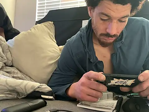 Snapshot of Clearlytothepoint420 chatting on February 8, 10:51 pm Clearlytothepoint420 online show from February 8, 10:51 pm