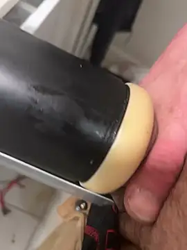 Snapshot of Clearlytothepoint420 chatting on March 7, 9:40 am Clearlytothepoint420 online show from March 7, 9:40 am