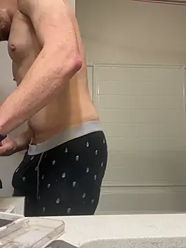 Snapshot of Clearlytothepoint420 chatting on March 12, 7:24 am Clearlytothepoint420 online show from March 12, 7:24 am