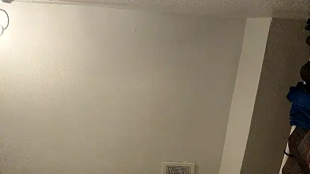 Snapshot of Clearlytothepoint420 chatting on October 21, 11:33 am Clearlytothepoint420 online show from October 21, 11:33 am