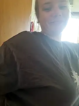 Off the Lesh online show from September 20, 3:40 am