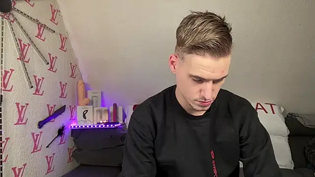 Cookieboy88 online show from February 2, 3:33 pm