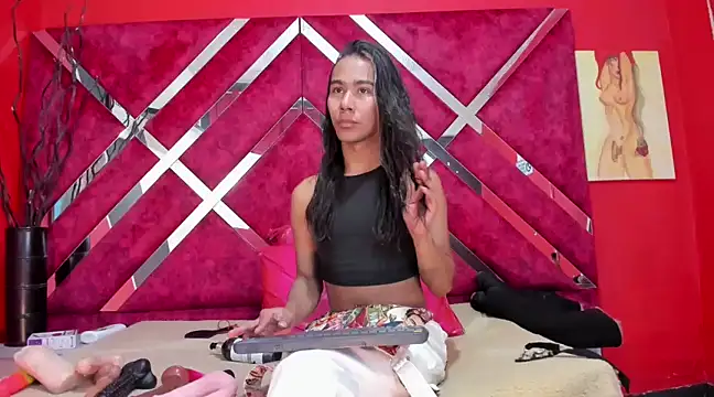 Snapshot of Scarlett_Hot5 chatting on February 25, 4:57 am Scarlett Hot5 online show from February 25, 4:57 am