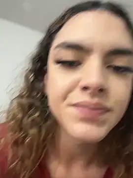 Snapshot of mariiahneedles chatting on June 3, 4:34 pm mariiahneedles online show from June 3, 4:34 pm