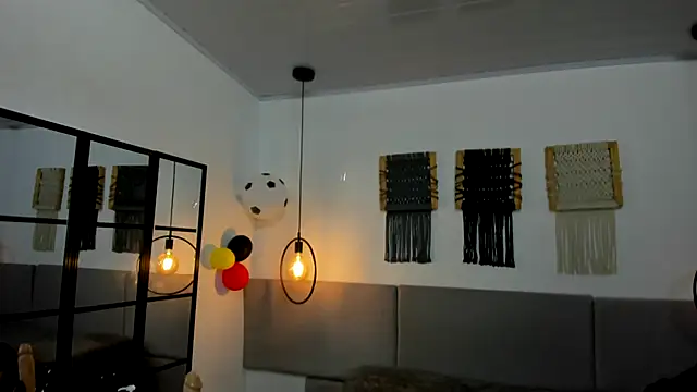 Snapshot of Sweet_camille chatting on July 14, 2:38 am Sweet camille online show from July 14, 2:38 am