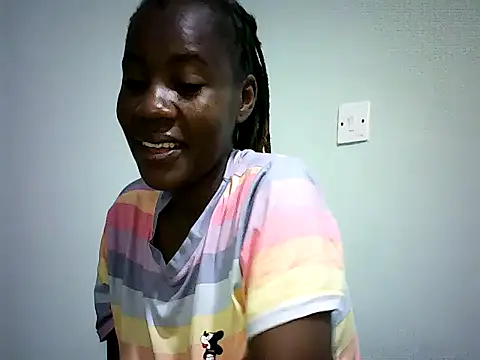 Snapshot of Pierra77 chatting on November 16, 1:44 am Pierra77 online show from November 16, 1:44 am