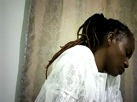 Snapshot of Pierra77 chatting on November 23, 12:27 pm Pierra77 online show from November 23, 12:27 pm