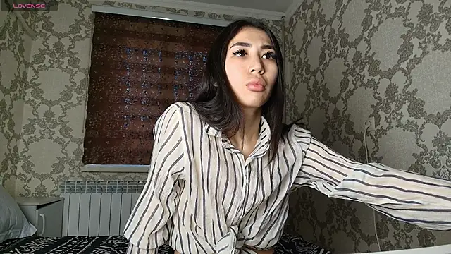 Snapshot of Homura_Ayanami chatting on April 1, 6:14 am Homura Ayanami online show from April 1, 6:14 am