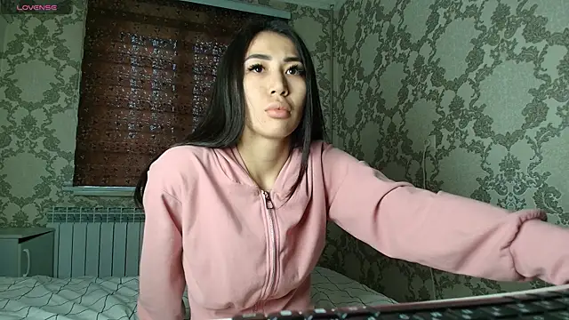 Snapshot of Homura_Ayanami chatting on April 7, 5:19 am Homura Ayanami online show from April 7, 5:19 am