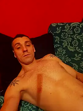 Snapshot of Aian09 chatting on February 1, 1:44 am Aian09 online show from February 1, 1:44 am