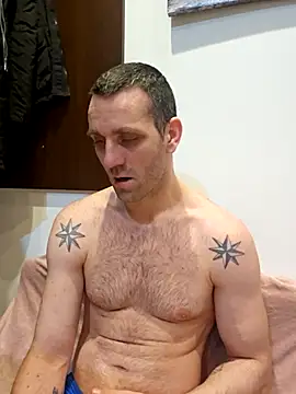 Snapshot of Aian09 chatting on March 14, 9:43 pm Aian09 online show from March 14, 9:43 pm