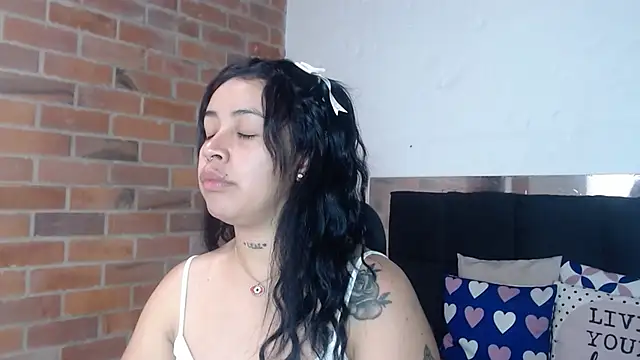 salome  hills1 online show from July 15, 4:56 pm