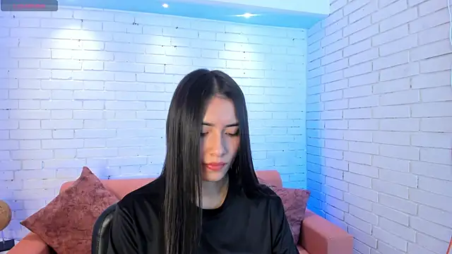 Snapshot of Emmaa_Robertss chatting on September 22, 12:29 pm Emmaa Robertss online show from September 22, 12:29 pm