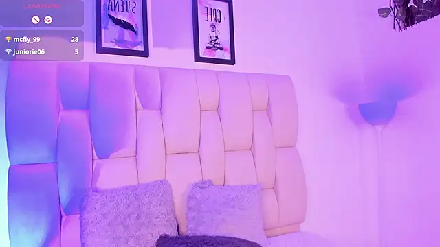 Snapshot of Bianca_zaens2 chatting on February 26, 9:37 pm Bianca zaens2 online show from February 26, 9:37 pm