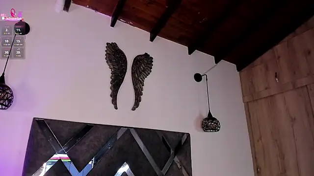 Snapshot of Bianca_zaens2 chatting on October 3, 10:12 am Bianca zaens2 online show from October 3, 10:12 am