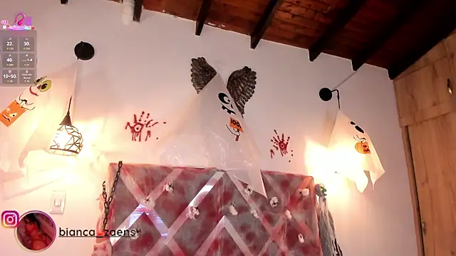 Snapshot of Bianca_zaens2 chatting on October 21, 12:06 pm Bianca zaens2 online show from October 21, 12:06 pm