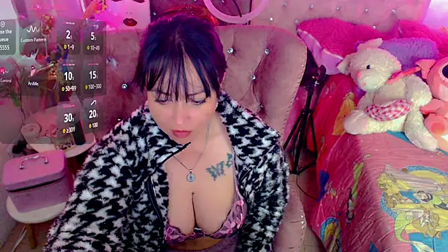 martina bk online show from November 20, 11:26 pm