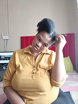 Snapshot of FreakyAngel3X chatting on July 22, 8:28 am FreakyAngel3X online show from July 22, 8:28 am