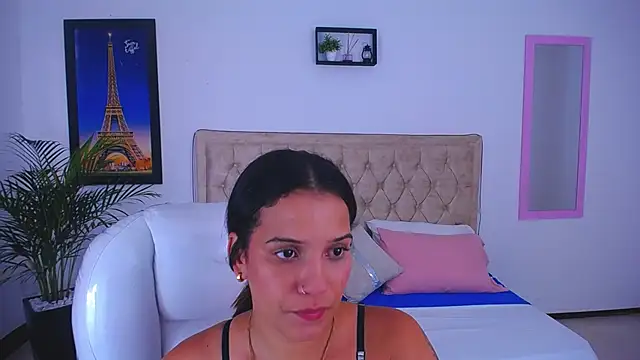 Snapshot of Chiqui_milk_ chatting on January 24, 10:41 pm Chiqui milk online show from January 24, 10:41 pm