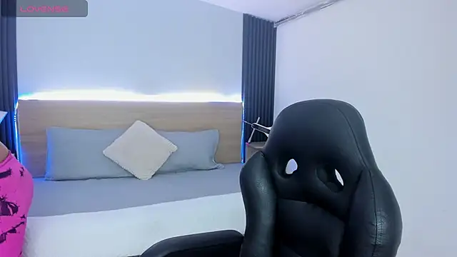 Chiqui milk  online show from December 2, 6:47 pm