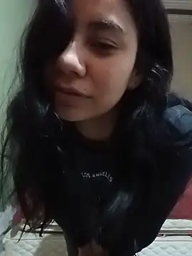 Snapshot of Michellluxo chatting on May 24, 1:16 pm Michellluxo online show from May 24, 1:16 pm