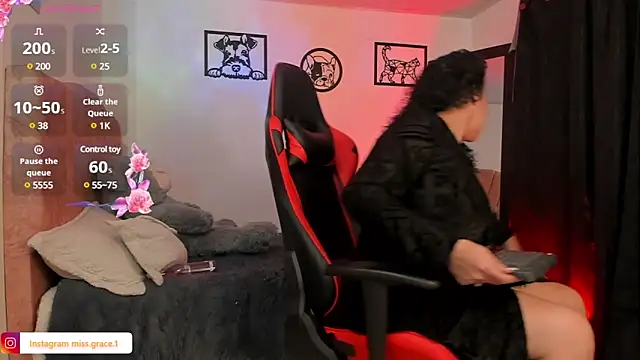 Snapshot of miss_grace_01 chatting on December 7, 3:14 am miss grace 01 online show from December 7, 3:14 am