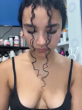 Snapshot of kitty_kayo chatting on November 10, 4:22 am kitty kayo online show from November 10, 4:22 am