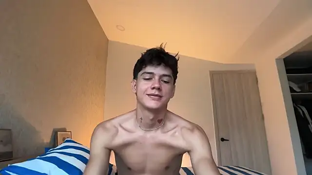 Snapshot of badboy_one_ chatting on July 4, 11:27 am badboy one online show from July 4, 11:27 am