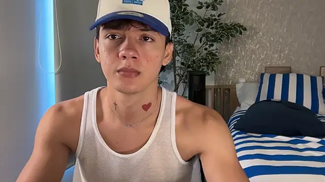 Snapshot of badboy_one_ chatting on August 6, 12:40 pm badboy one online show from August 6, 12:40 pm