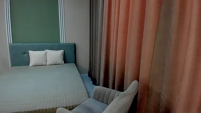Snapshot of Amanda_Goodwin_ chatting on July 2, 3:18 pm Amanda Goodwin online show from July 2, 3:18 pm