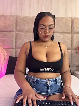 Esmeralda Duarte online show from February 9, 4:05 am