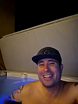 Snapshot of JeepinAround chatting on October 12, 3:38 am JeepinAround online show from October 12, 3:38 am