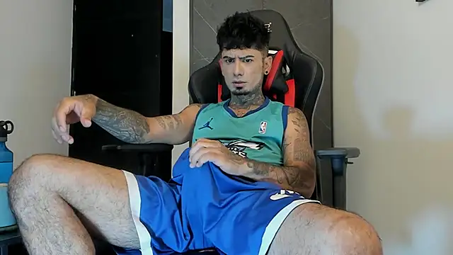 Snapshot of sergiio_mesa27 chatting on December 4, 2:15 pm sergiio mesa27 online show from December 4, 2:15 pm