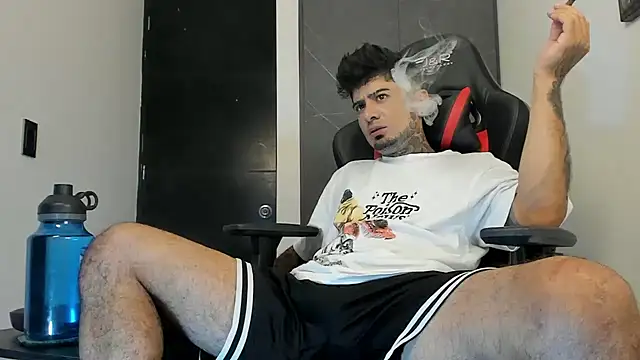 Snapshot of sergiio_mesa27 chatting on December 11, 11:00 pm sergiio mesa27 online show from December 11, 11:00 pm