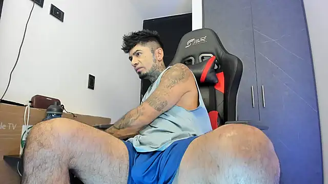 Snapshot of sergiio_mesa27 chatting on February 21, 2:48 pm sergiio mesa27 online show from February 21, 2:48 pm