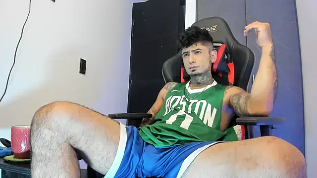 Snapshot of sergiio_mesa27 chatting on March 5, 1:50 pm sergiio mesa27 online show from March 5, 1:50 pm