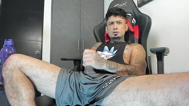 Snapshot of sergiio_mesa27 chatting on October 9, 1:58 am sergiio mesa27 online show from October 9, 1:58 am