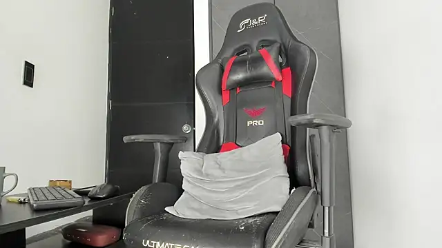 Snapshot of sergiio_mesa27 chatting on November 10, 2:49 pm sergiio mesa27 online show from November 10, 2:49 pm