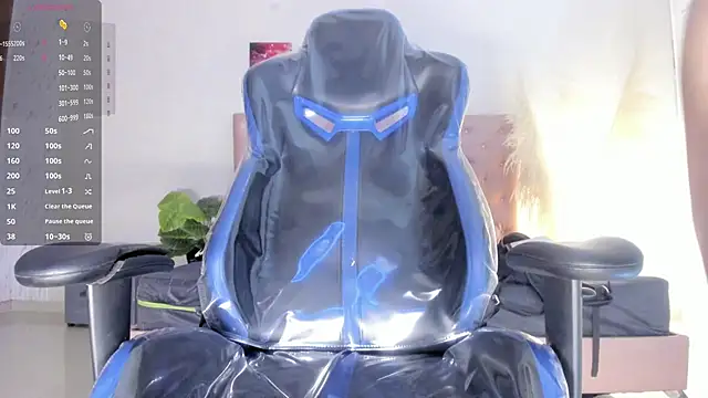 Lissalittlee online show from October 31, 7:59 pm