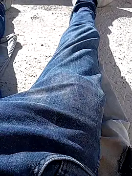 Snapshot of Kurtsikici@xh chatting on December 16, 9:47 am Kurtsikicixh online show from December 16, 9:47 am