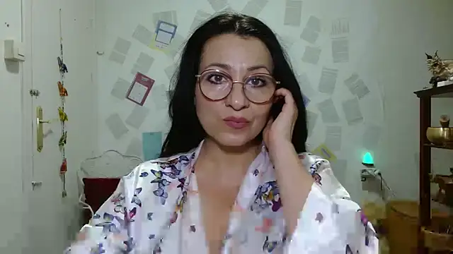 Snapshot of KeisyNeonX chatting on May 6, 8:25 pm KeisyNeonX online show from May 6, 8:25 pm