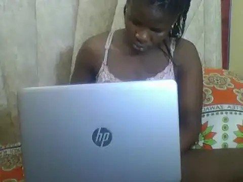 Snapshot of Sexy_Villagegal chatting on March 20, 1:35 am Sexy Villagegal online show from March 20, 1:35 am