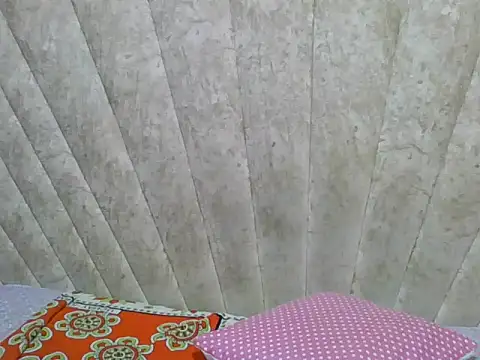 Snapshot of Sexy_Villagegal chatting on June 14, 6:48 am Sexy Villagegal online show from June 14, 6:48 am