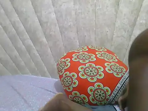 Snapshot of Sexy_Villagegal chatting on June 16, 2:30 pm Sexy Villagegal online show from June 16, 2:30 pm