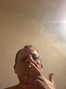 Snapshot of chubbybear2cum chatting on October 13, 11:49 pm chubbybear2cum online show from October 13, 11:49 pm