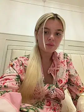 IrishTeenBarbie69 online show from June 11, 9:57 pm