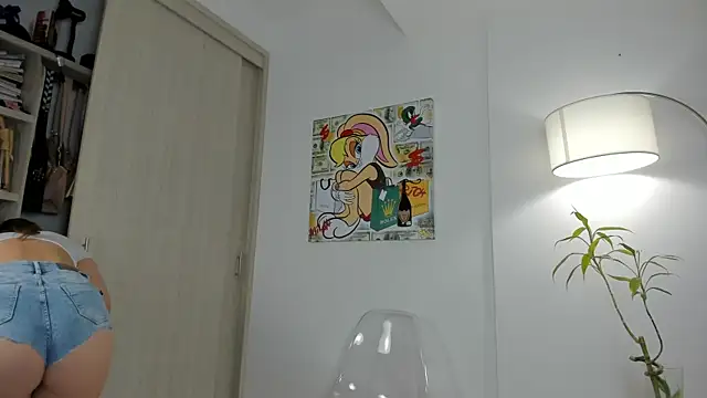  Miss Kimm online show from February 27, 11:10 am