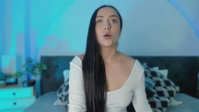 Snapshot of Grace_Duppon chatting on February 22, 7:36 pm Grace Duppon online show from February 22, 7:36 pm