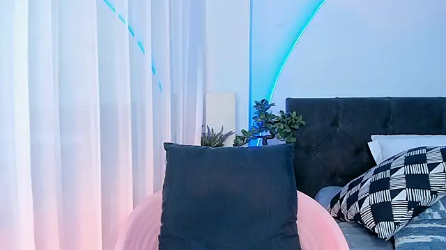 Snapshot of Grace_Duppon chatting on March 12, 10:39 pm Grace Duppon online show from March 12, 10:39 pm